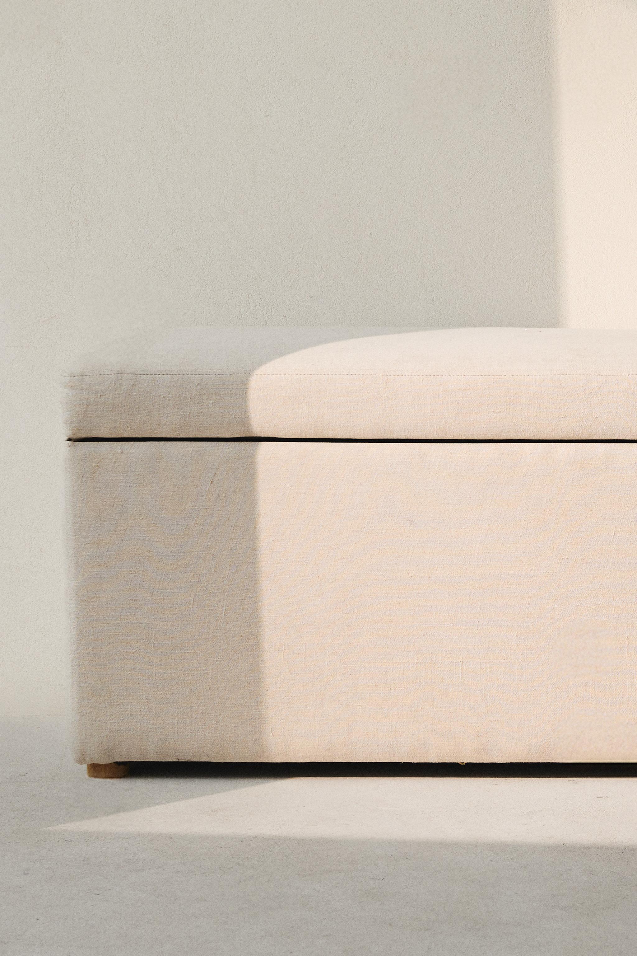 GRANDE BANQUETTE DE RANGEMENT